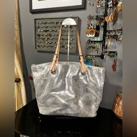Michael Kors Snakeskin Silver Jet Set Satchel - Picture 3 of 8